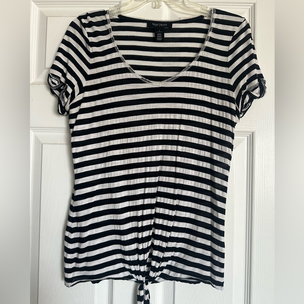 White House Black Market Black and White Tie striped Front Fitted T-Shirt